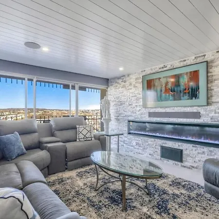 2Bd Luxury Condo Cocktail Lounge Beautiful Views